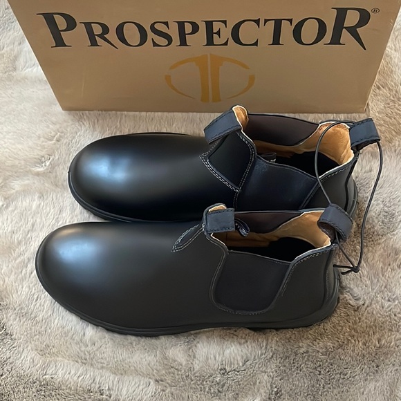 Prospector - Men’s Leather Chelsea Boots - Picture 2 of 5